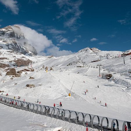 Hellochalet: The One - Luxe Alpine Retreat with Home Theatre & Spa Breuil-Cervinia Exterior photo