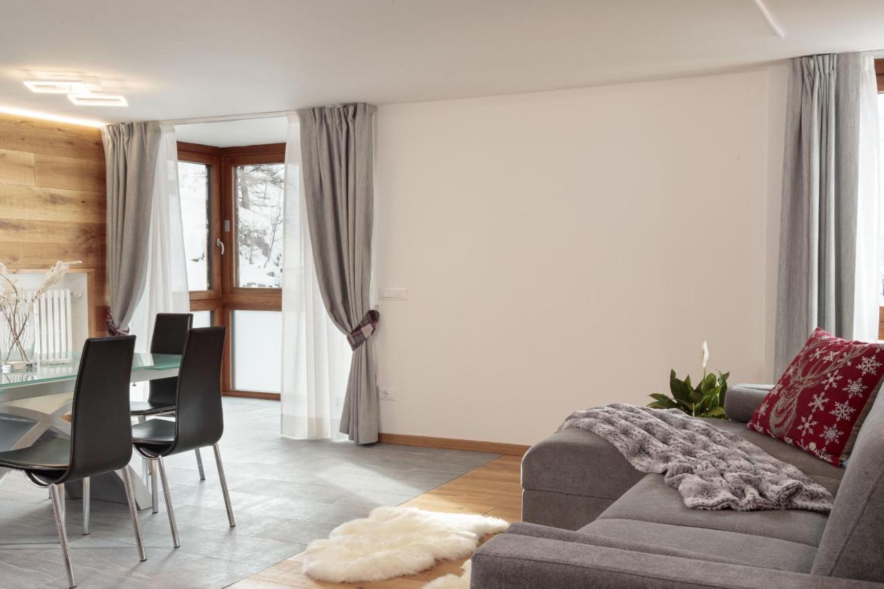 Hellochalet: The One - Luxe Alpine Retreat with Home Theatre & Spa Breuil-Cervinia Exterior photo